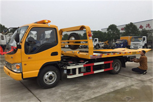 西固区哪里有拖车服务