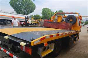 西固区附近拖车电话号码服务